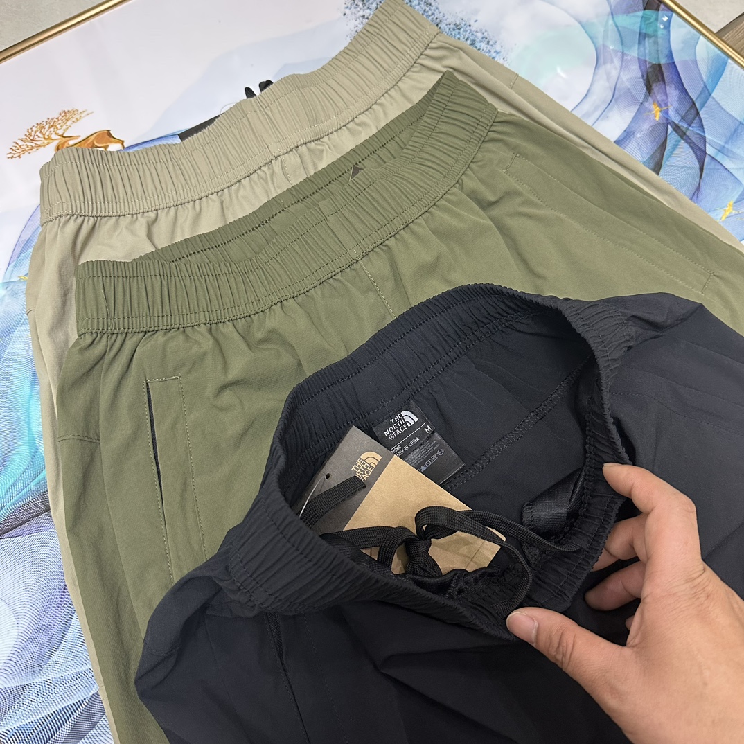 最安値人気the north face ズボンコピー 大きなポケット  仕上げ精巧_4