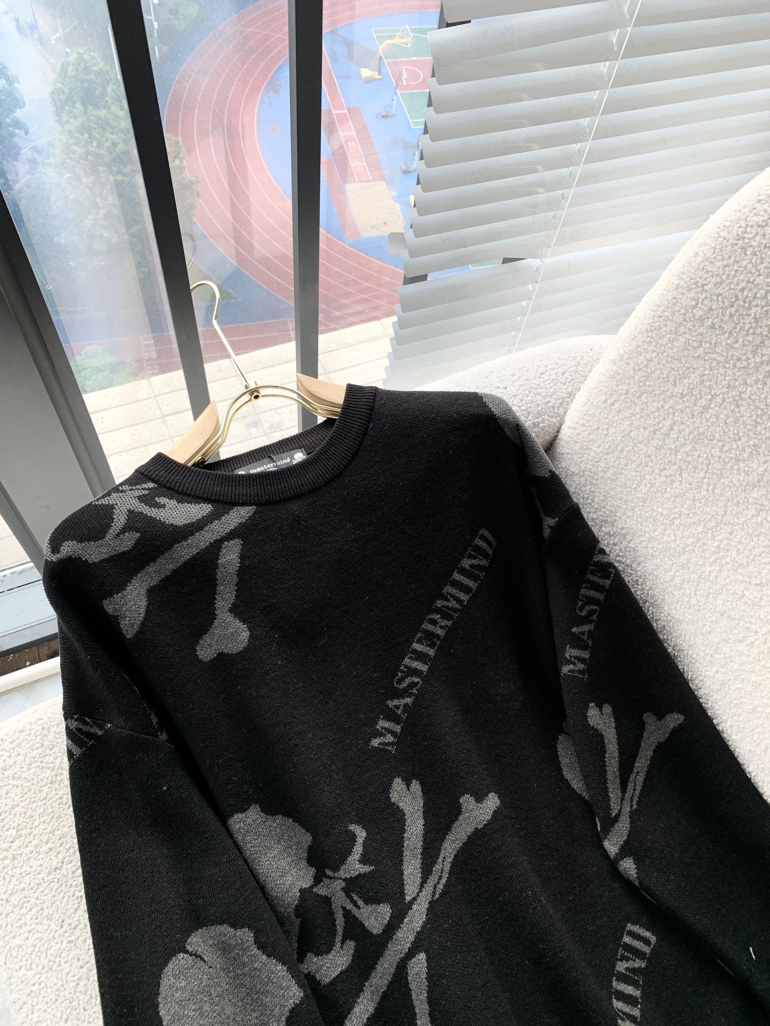 MASTERMIND ホスピタリティマインド とはコピー ウール セーター トップス 柔らかい ニット 髑髏ロゴ ブラック_4