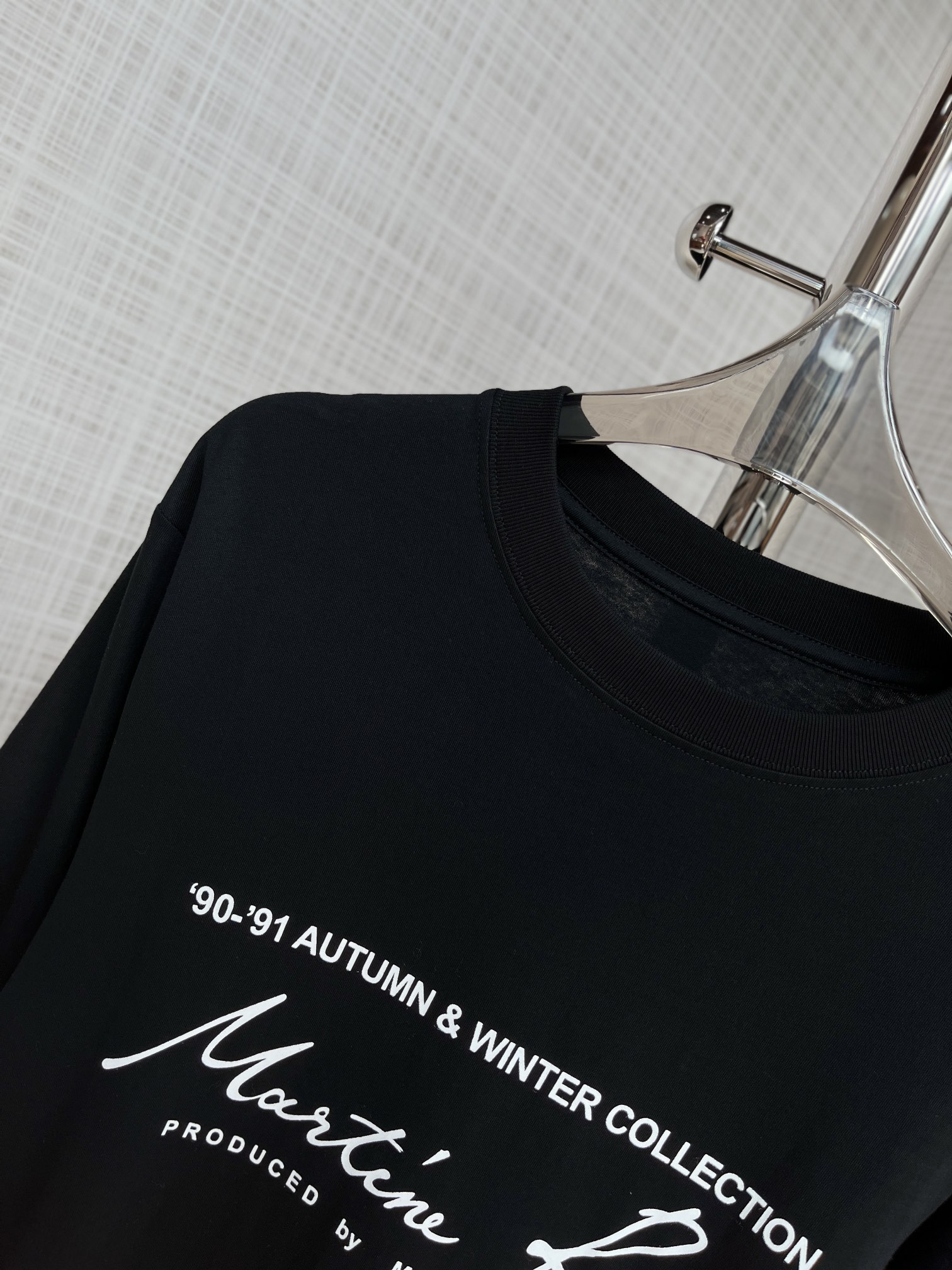 人気セールHOT マーティンローズ スニーカーコピー 純綿 トップス 長袖 tシャツ ファッション プリント 2色可選_4