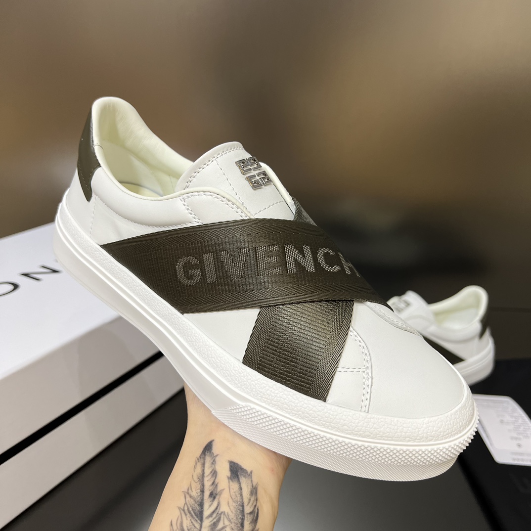 オシャレにお得100%新品ジバンシィ人気シューズコピー   city sportシリーズのメンズスポーツシューズ_1