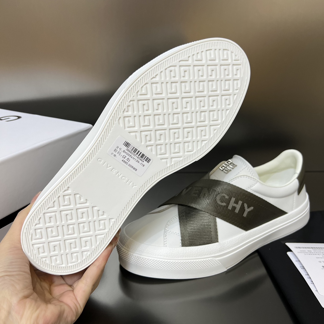オシャレにお得100%新品ジバンシィ人気シューズコピー   city sportシリーズのメンズスポーツシューズ_3