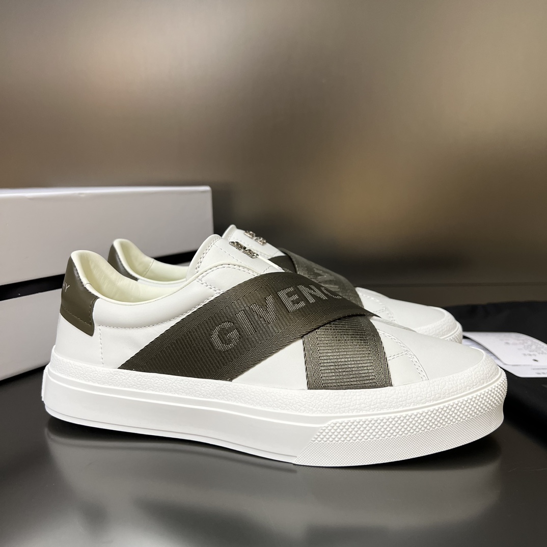 オシャレにお得100%新品ジバンシィ人気シューズコピー   city sportシリーズのメンズスポーツシューズ_4