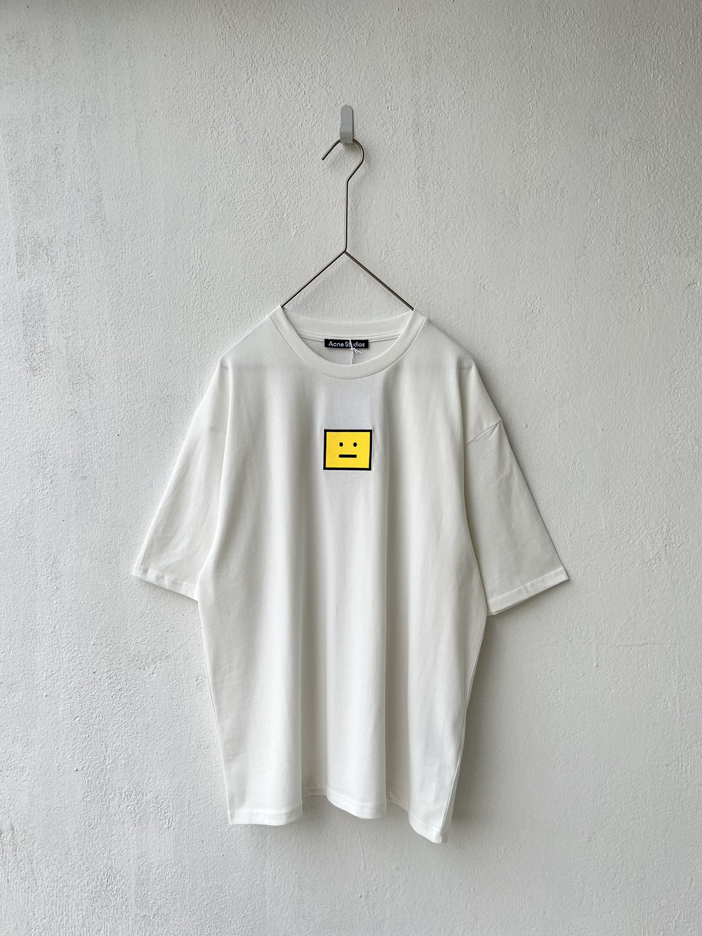 アクネストゥディオズ トップスコピー トップス 純綿 半袖tシャツ 笑顔プリント シンプル 数量限定爆買い 2色可選_3