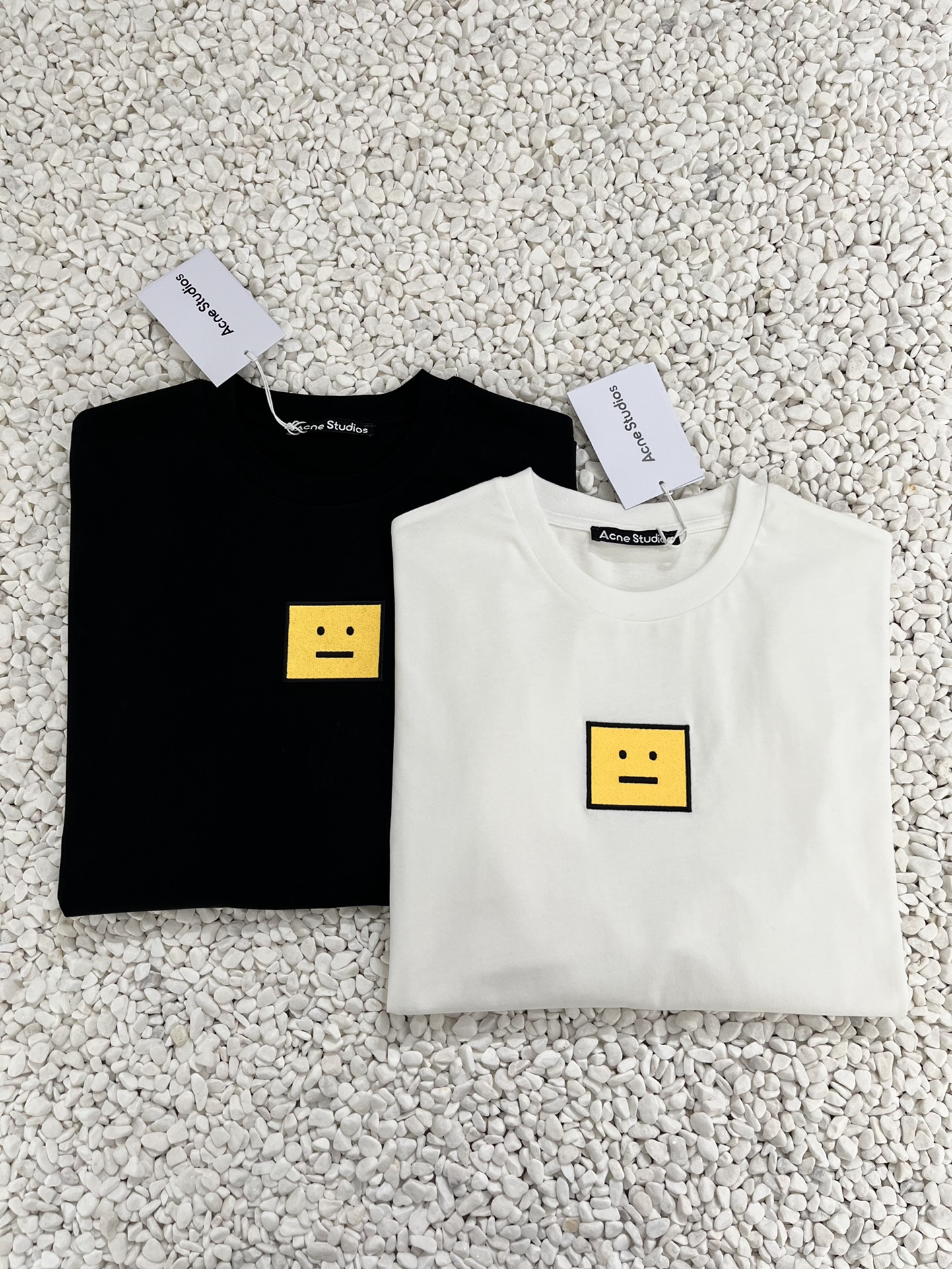 アクネストゥディオズ トップスコピー トップス 純綿 半袖tシャツ 笑顔プリント シンプル 数量限定爆買い 2色可選_5
