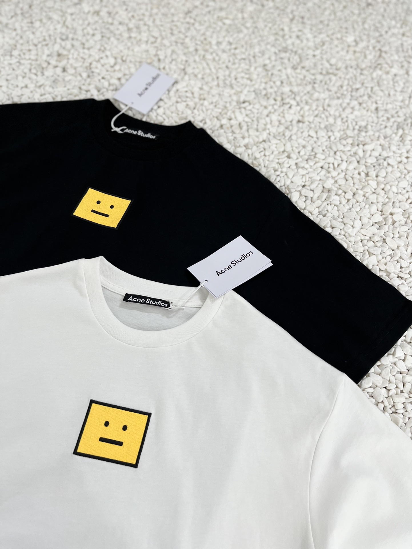 アクネストゥディオズ トップスコピー トップス 純綿 半袖tシャツ 笑顔プリント シンプル 数量限定爆買い 2色可選_6