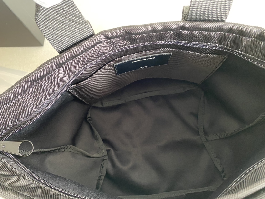 新作入荷格安バッグ アレキサンダーワングスーパーコピー ，アレキサンダー・ワンのトートバッグ_3