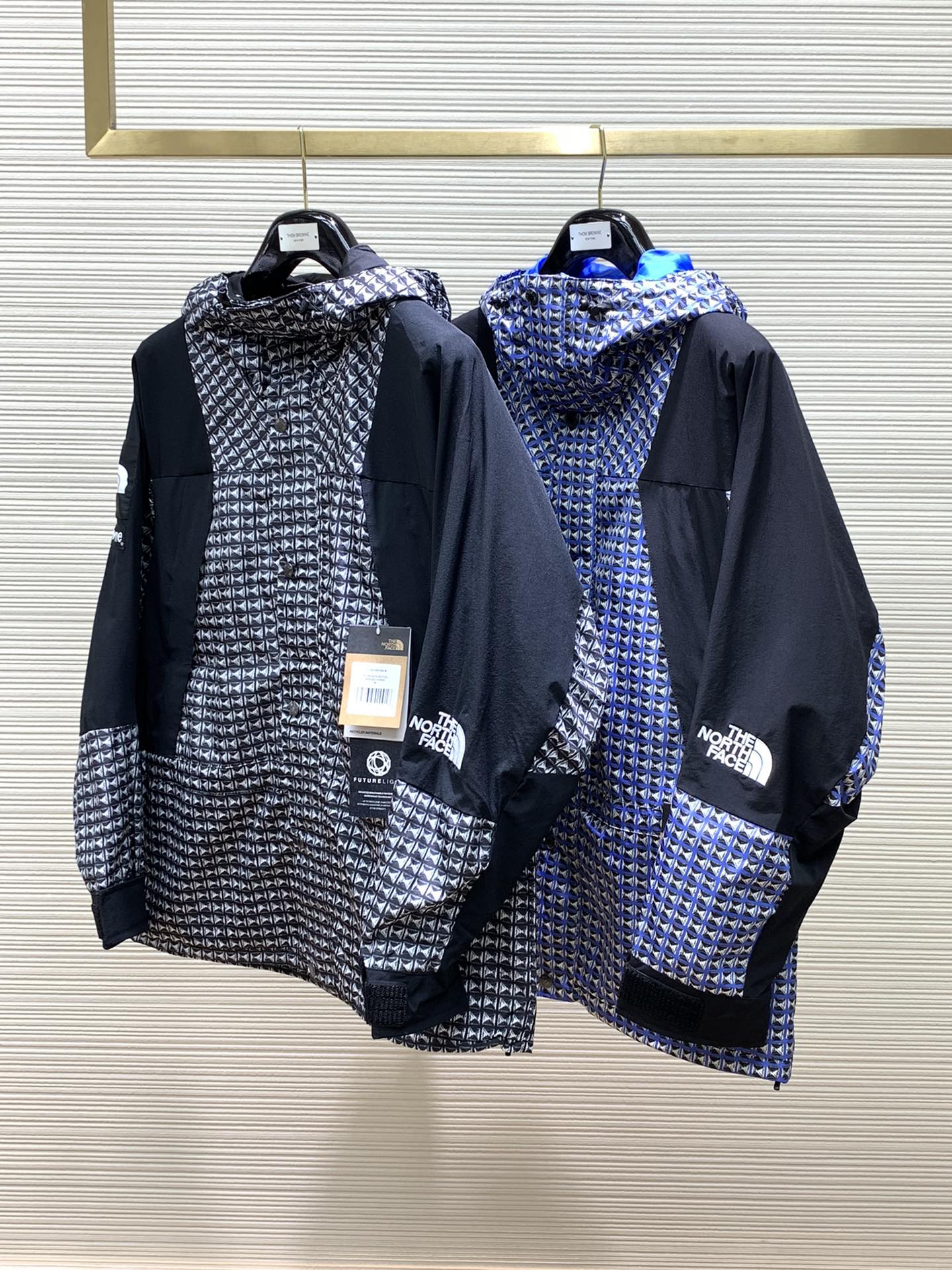 TNFメンズ ザノースフェイスアウター激安通販 アウター トップス ストームジャケット 防水 防風 フード付き 運動 格子模様 2色可選_1