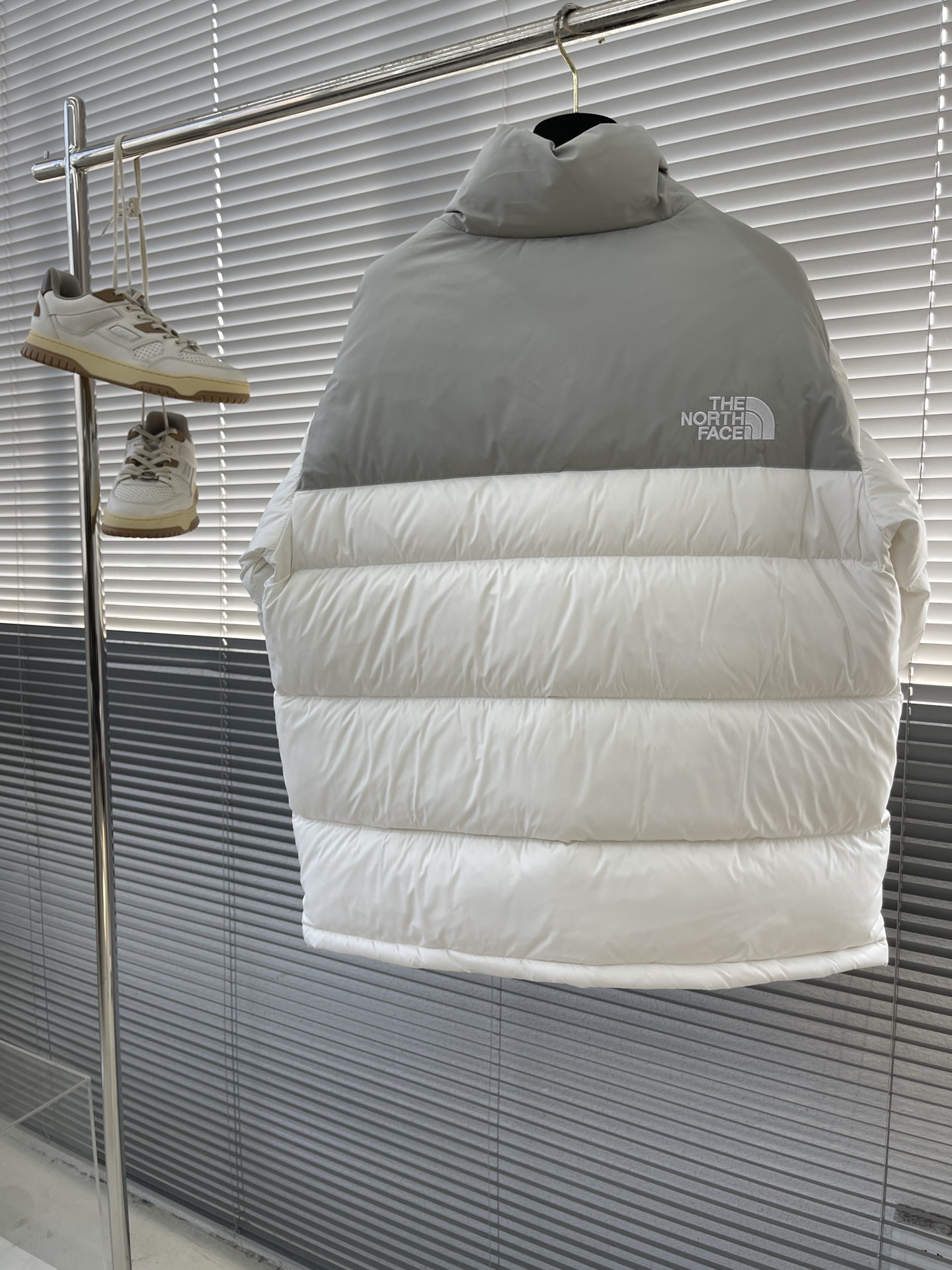 TNFthe north face ヒムダウン偽物 アウター トップス 暖かい 保温 ファッション 大人気 限定品 男女兼用 ホワイト_8