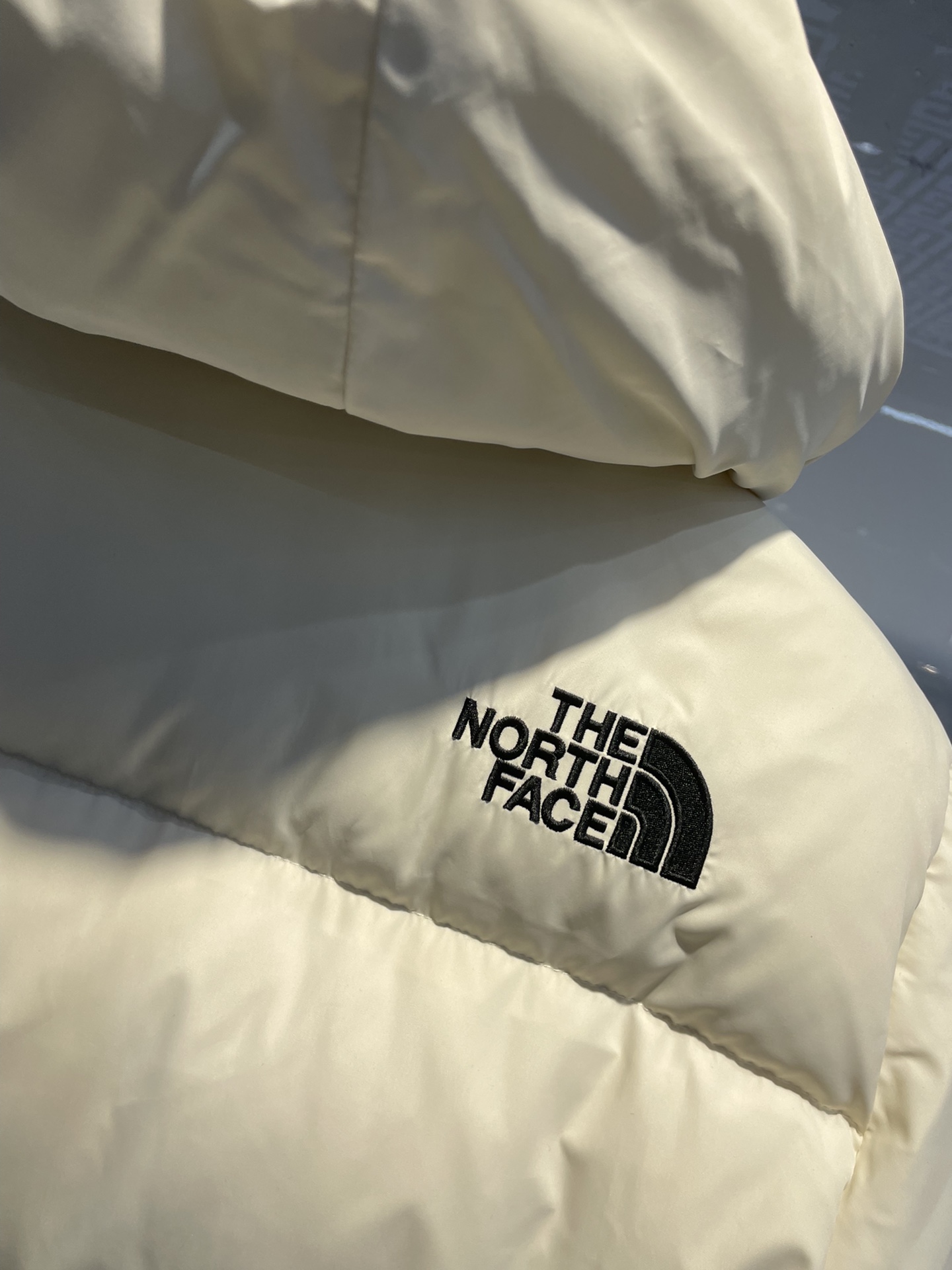 TNF最安値人気 ザノースフェイス 値段スーパーコピー アウター トップス 暖かい 防寒 ロングダウンジャケット 魅力的 ホワイト_7