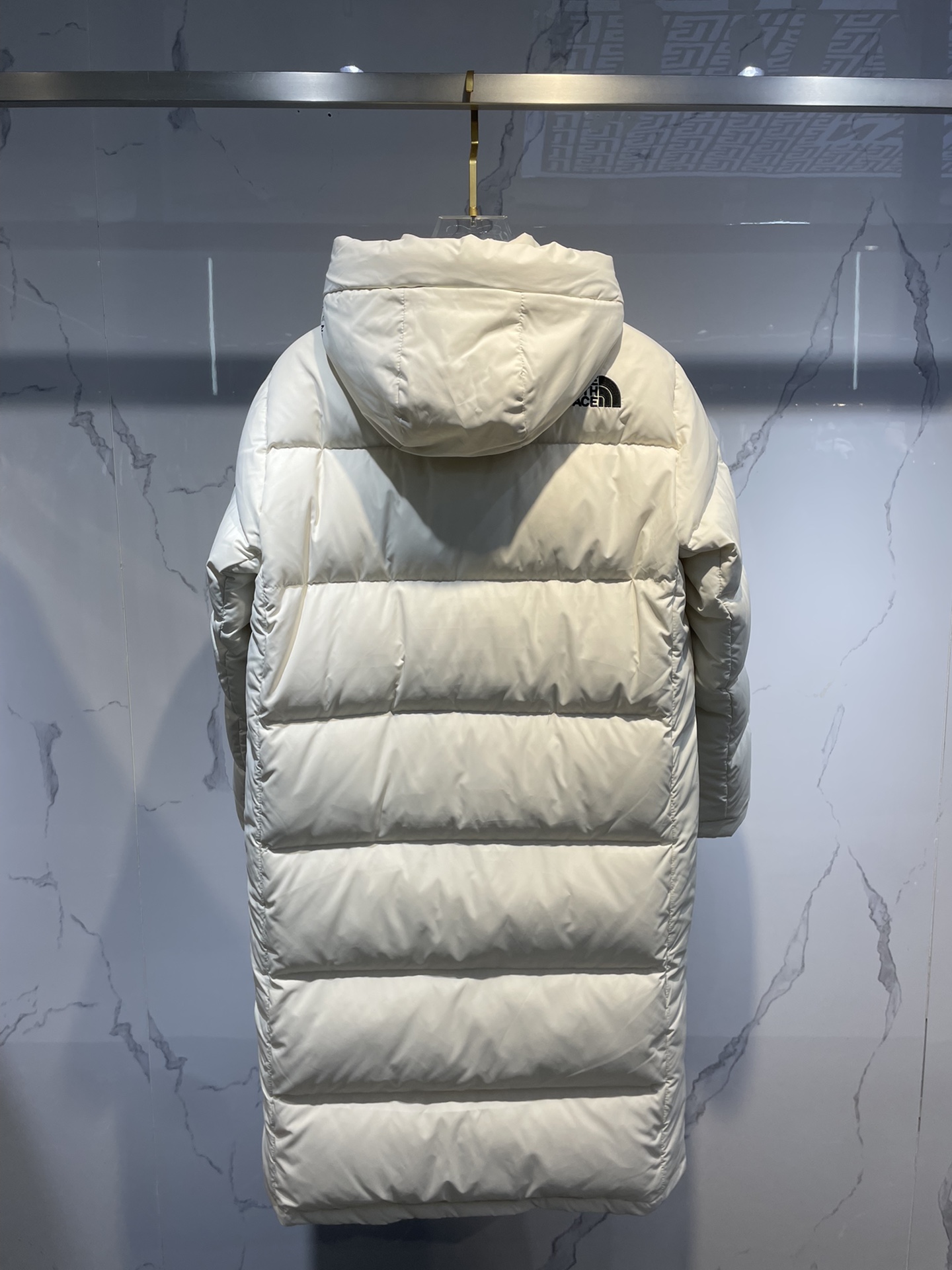 TNF最安値人気 ザノースフェイス 値段スーパーコピー アウター トップス 暖かい 防寒 ロングダウンジャケット 魅力的 ホワイト_8