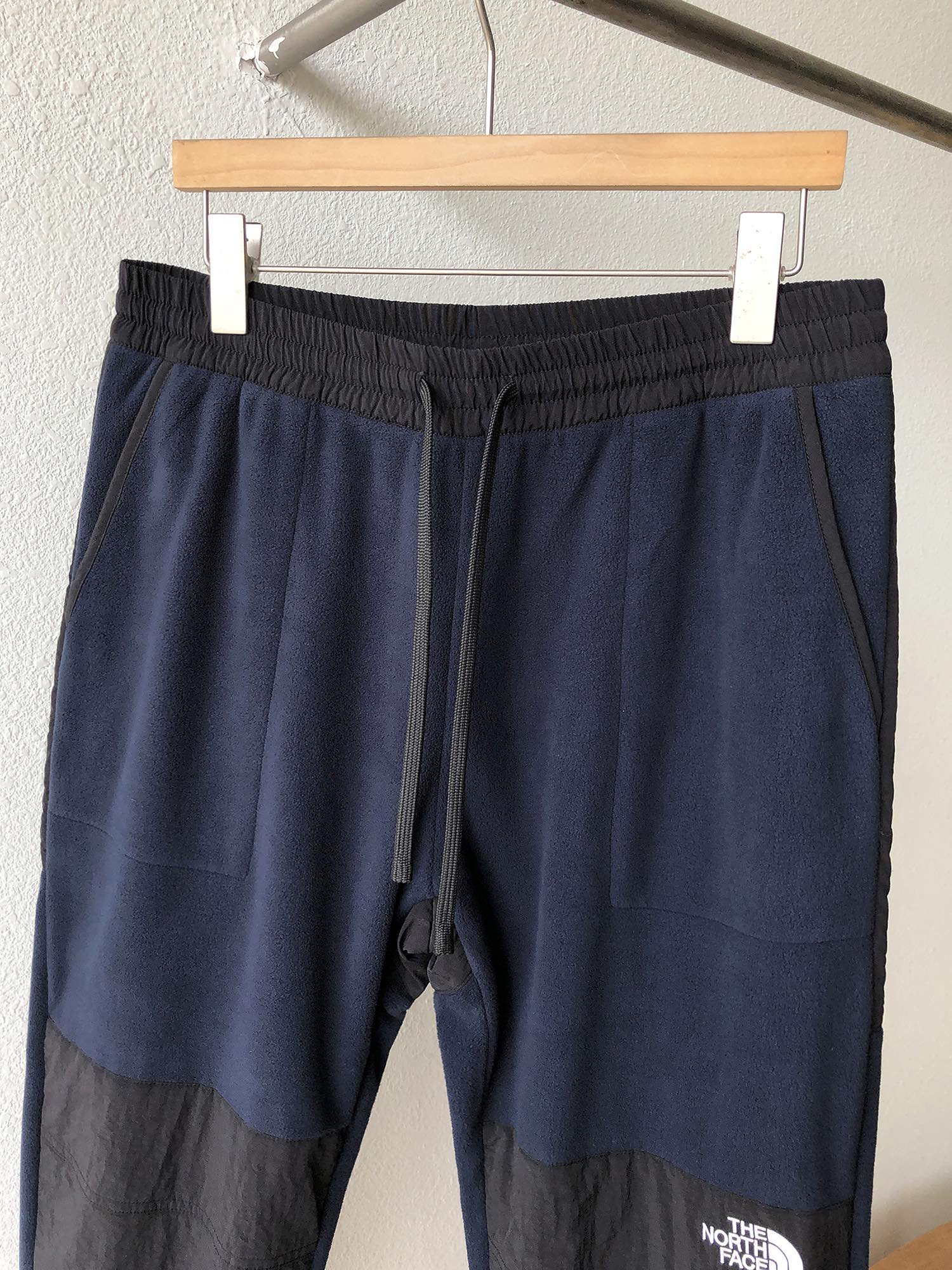 TNF触り心地のいい ノースフェイス ズボン 夏スーパーコピー カジュアルパンツ 厚い ゆったり ファッション ランニング 暖かい ブラック_2