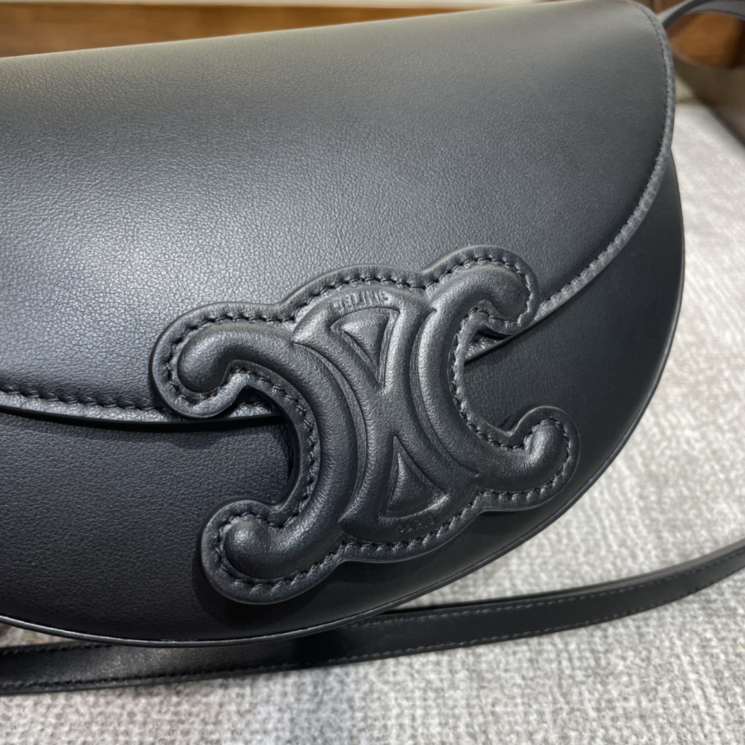 オシャレにお得100%新品セリーヌ 素材バッグ 偽物　Celine Basace Triompheシリーズ_5