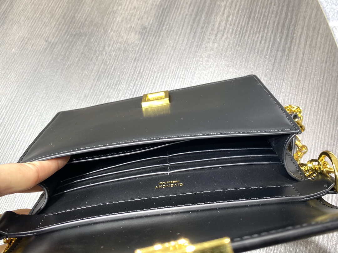 ジバンシィバック激安通販 チェーンハンドバッグ 斜め掛けバッグ 男女兼用 レザー ゴールドバックル 多色可選 ブラック_2