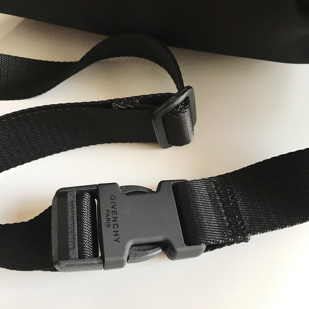 新販売 ジバンシィ スウェットスーパーコピー 斜め掛けバッグ 牛革 レザー ロゴプリント ウエストバッグ 人気新作 ナイロン ホワイト レッド_6