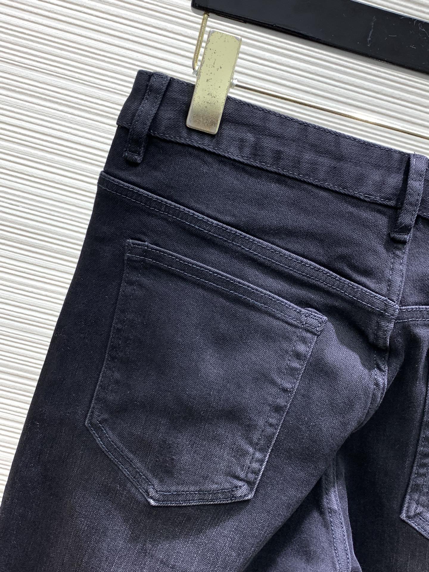 新商品! ディースクエアードハーフパンツｎ級品 ド ジンーズ デニム ズボン 美脚 柔らかい シンプル カジュアルパンツ ロゴ刺繍 ブラック_9