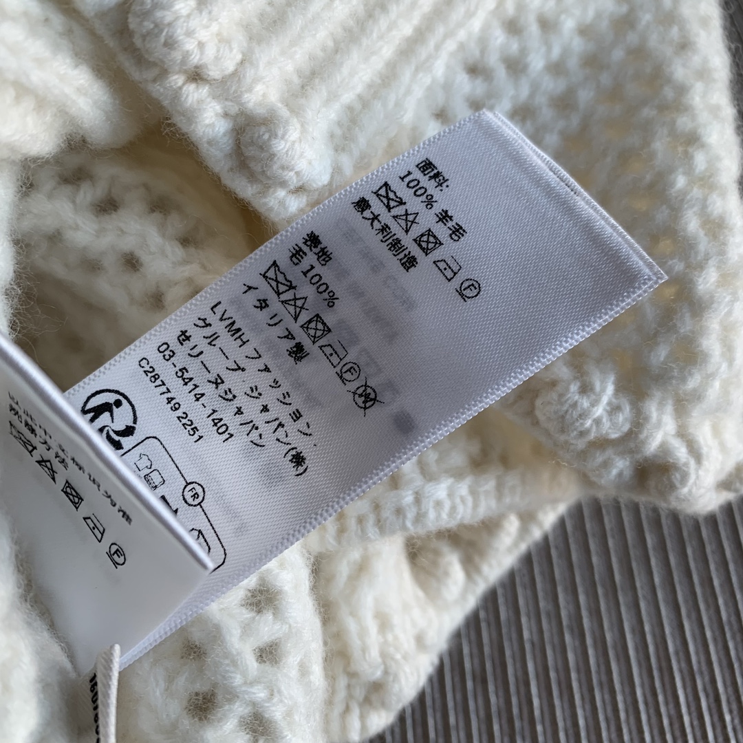 セリーヌ セーター メンズ偽物 ニット トップス 暖かい 保温 柔らかい 厚い カジュアル シンプル レディース 2色可選 ホワイト_4