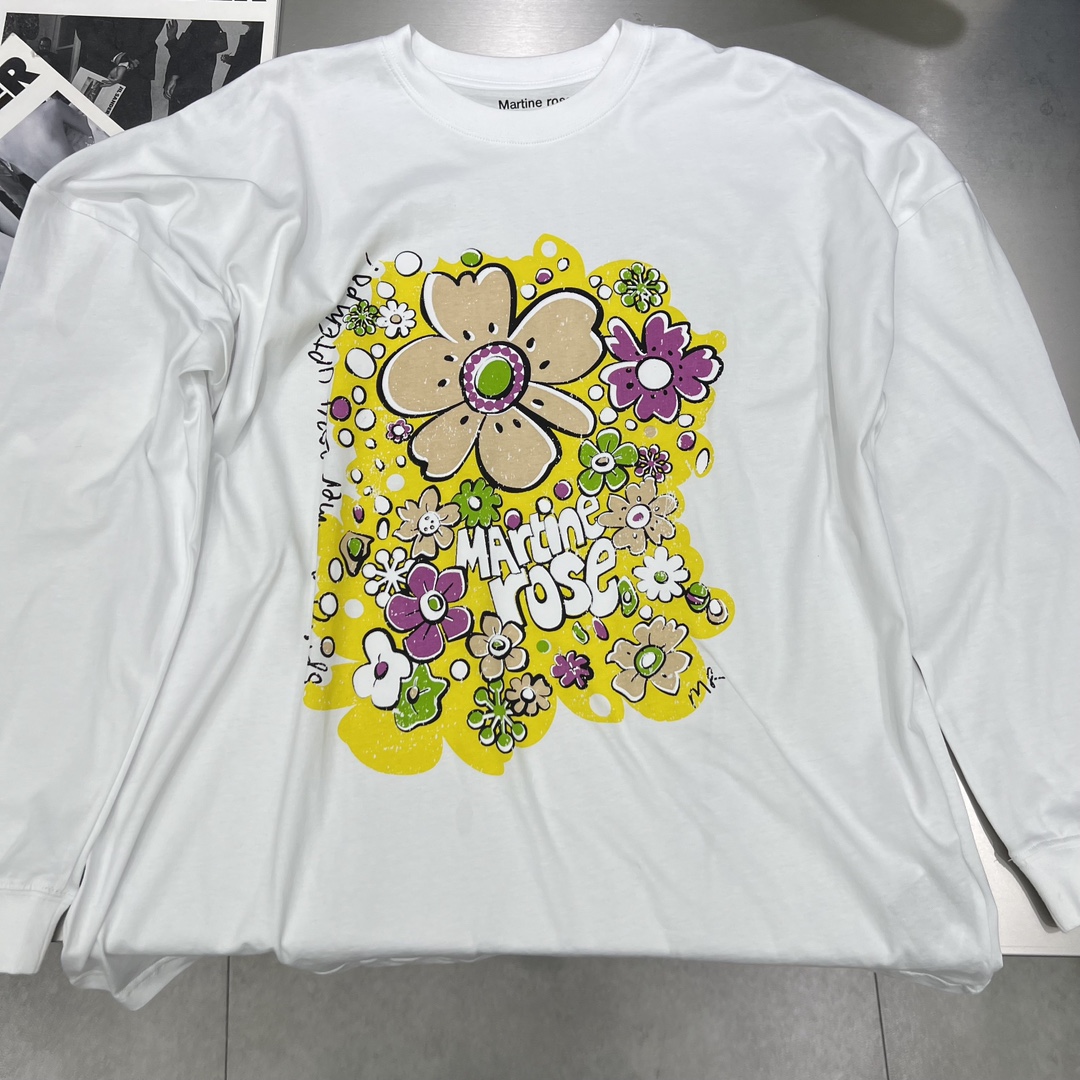 春新作 マーティンローズ サイズ感コピー 長袖 トップス Tシャツ 花プリント シンプル ファッション 人気 激安品 ホワイト_3