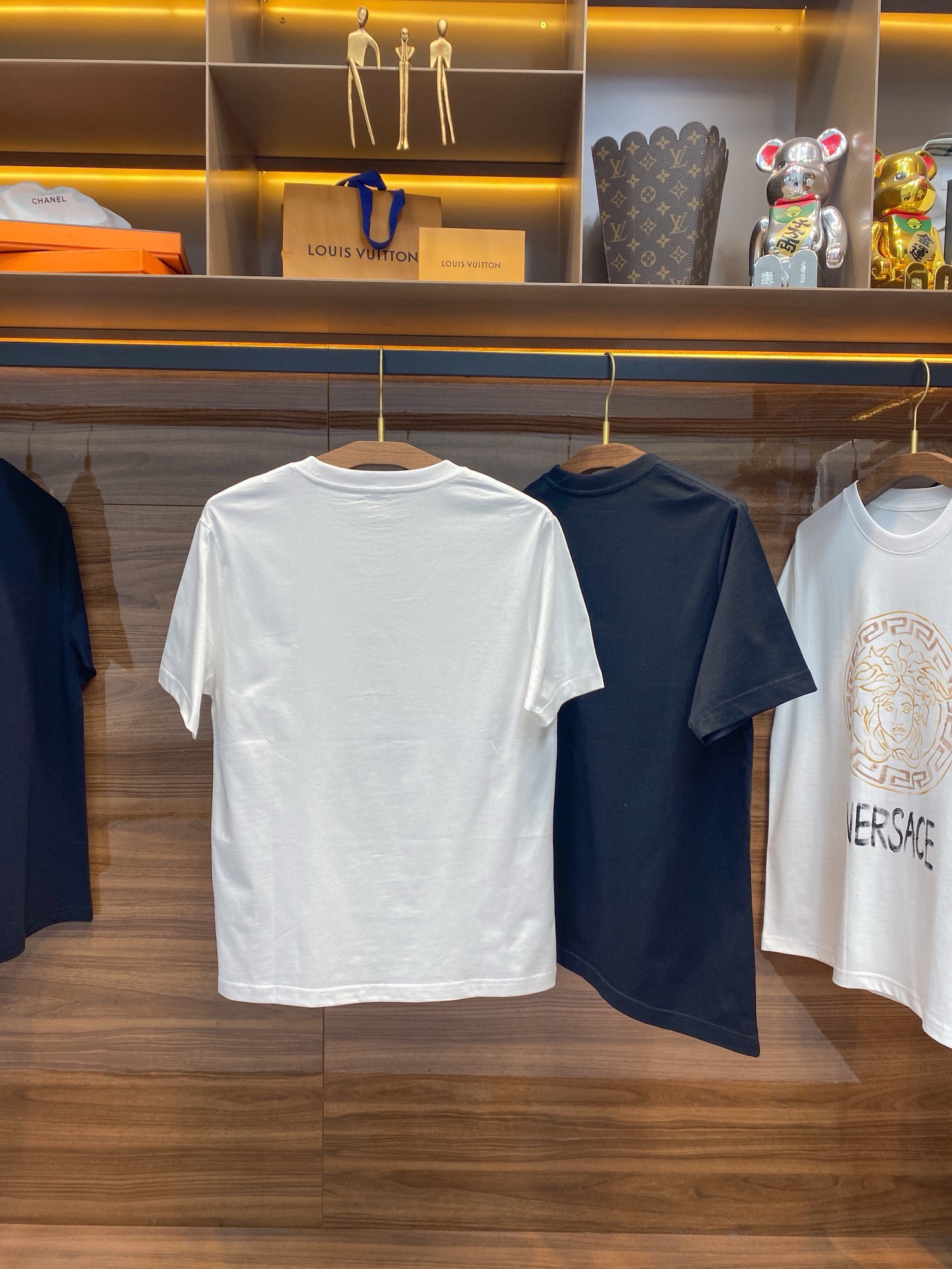 春夏新品 ヴェルサーtシャツスーパーコピー 純綿 トップス ファッション 短袖 丸首 シンプル プリント 2色可選_6