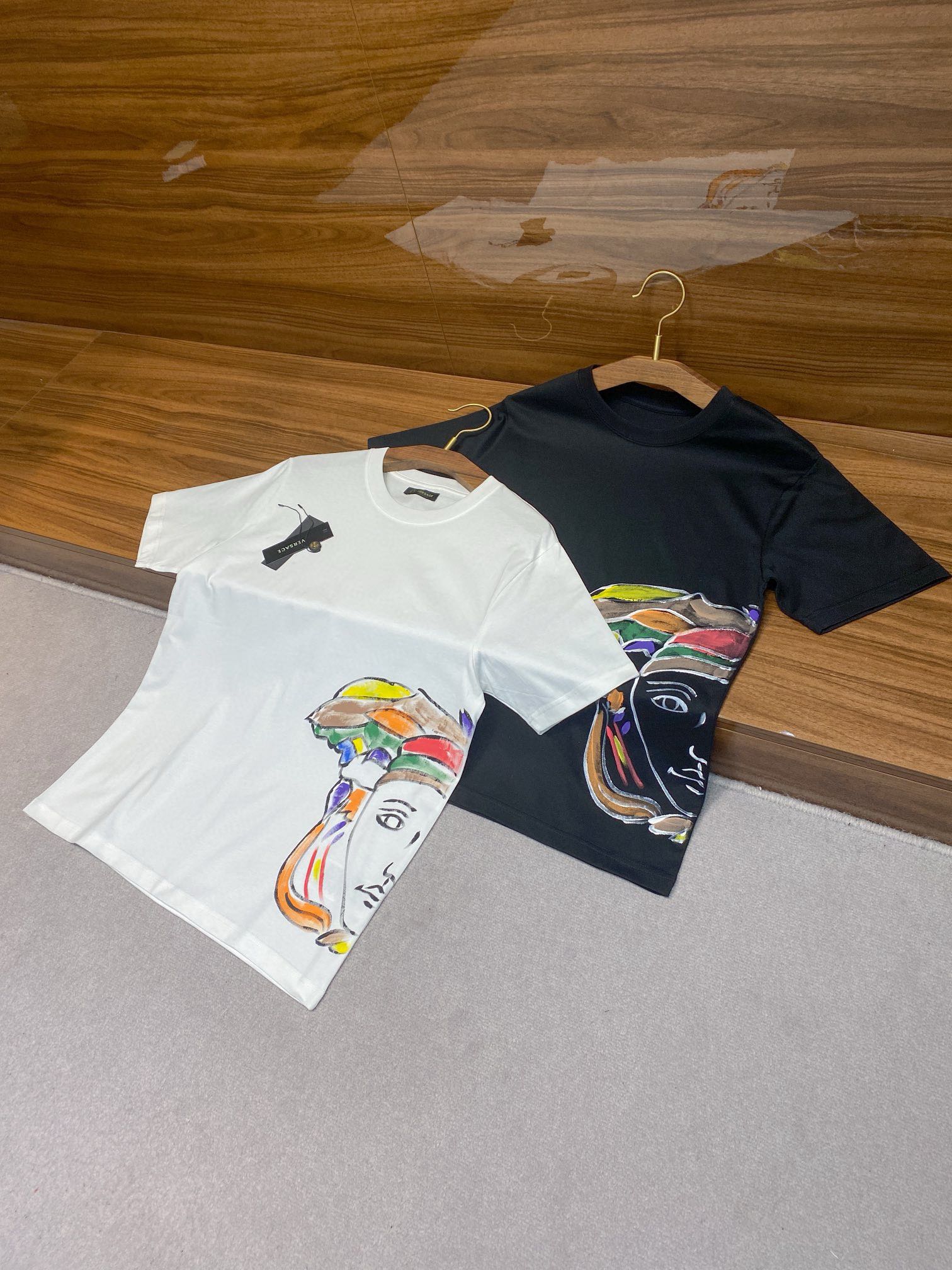 春夏新品 ヴェルサーtシャツスーパーコピー 純綿 トップス ファッション 短袖 丸首 シンプル プリント 2色可選_8