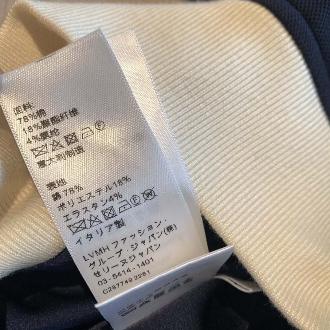 セリーヌメンズ ブルゾンスーパーコピー アウター レディース ジャケット スカートセット 78％綿 セクシー レディース ブラック_8