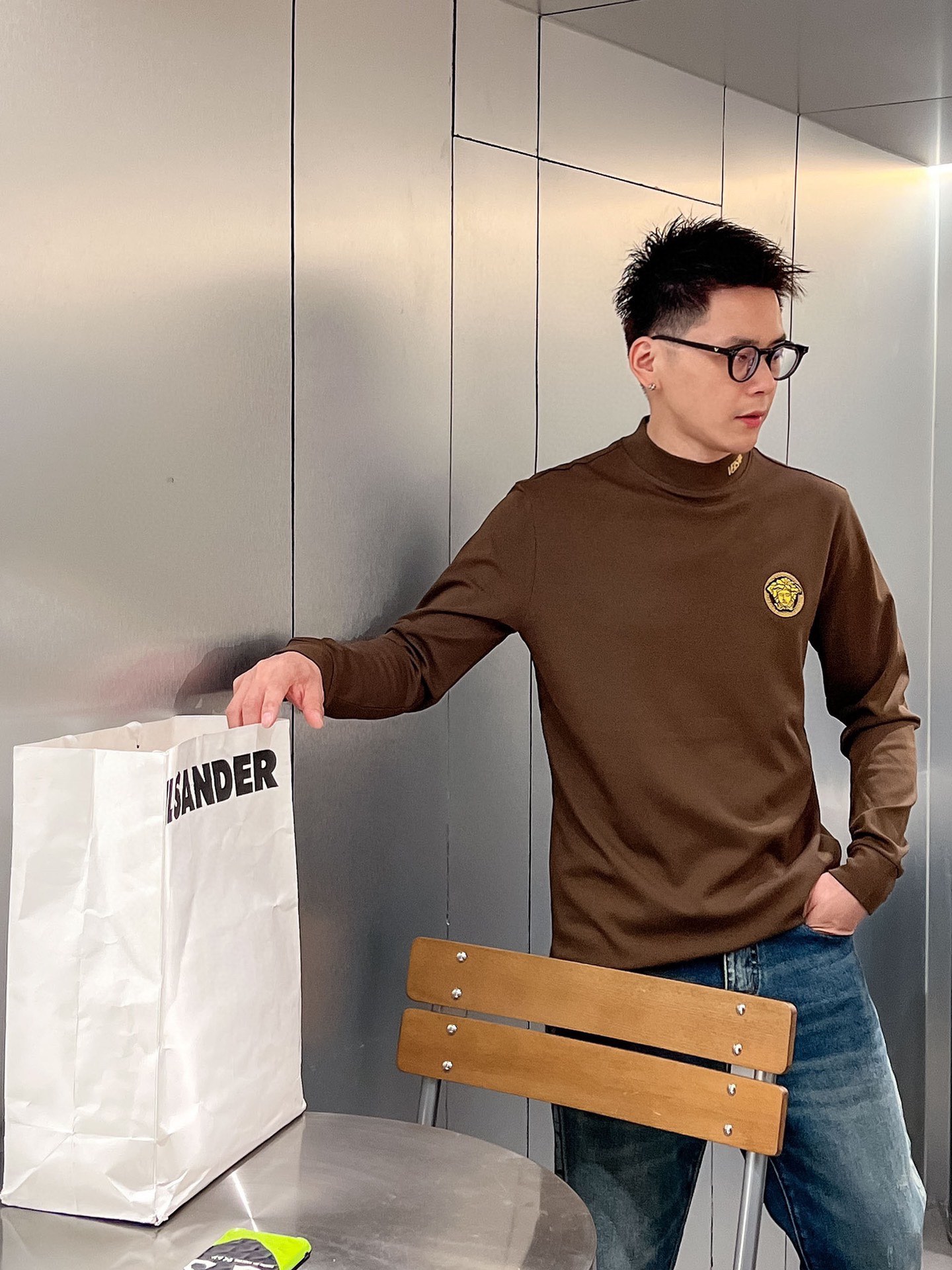 VERSACE 激安大特価最新作の ヴェルサーチェ tシャツコピー 長袖 トップス 純綿 シンプル 人気 ブラウン_2
