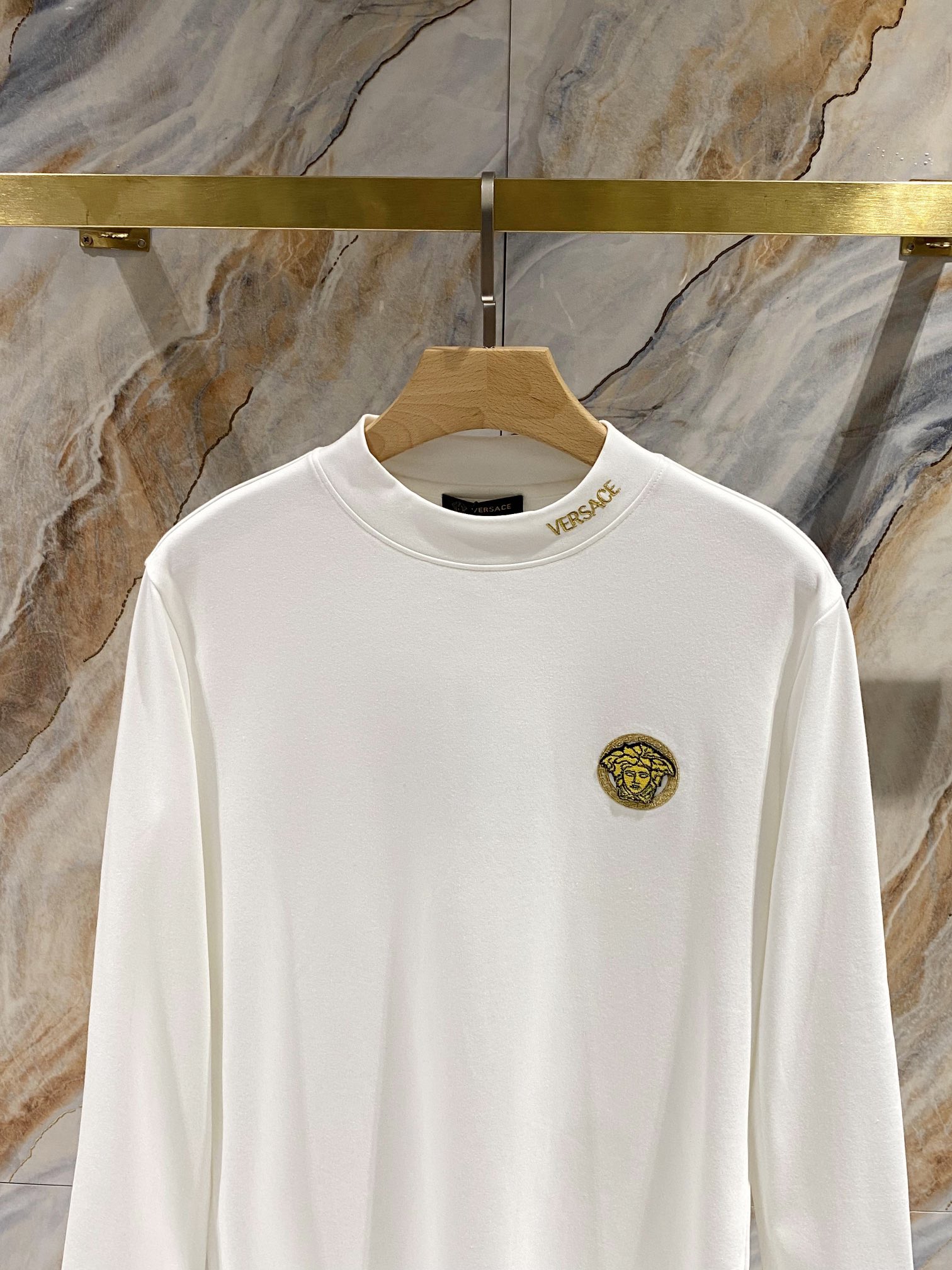 VERSACE人気新作 ヴェルサーチ風 シャツコピー 長袖Tシャツ トップス 純綿 ゆったり シンプル 3色可選 ホワイト_3