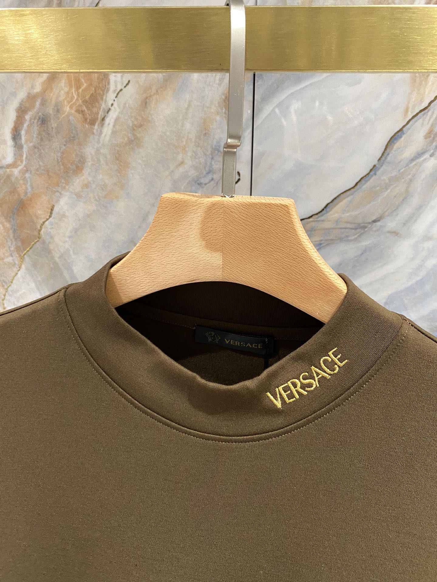 VERSACE 人気新作 ヴェルサーチ シルクシャツ激安通販 長袖Tシャツ トップス 純綿 ゆったり シンプル 3色可選 ブラウン_4
