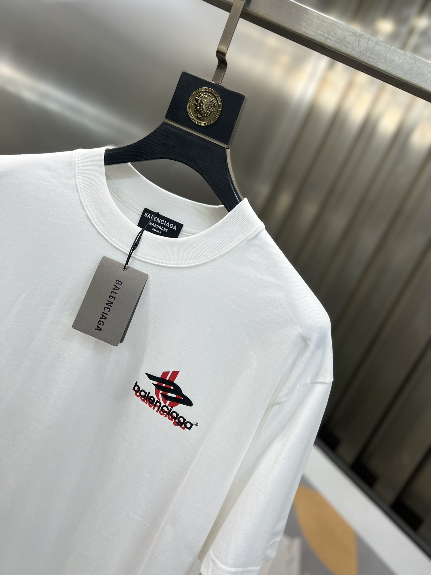 NEW圧倒的 新作バレンシアガ tシャツ メルカリn級品_2