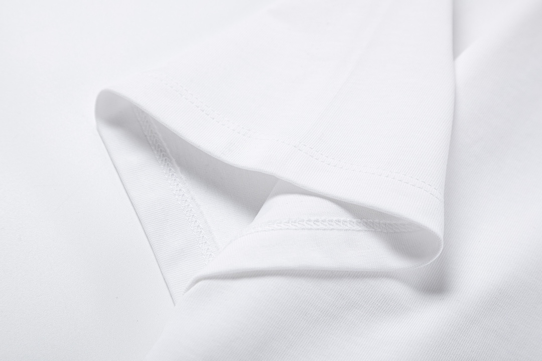 有名人の愛用品 通販品　バレンシアガ アメリカ  tシャツ偽物_6