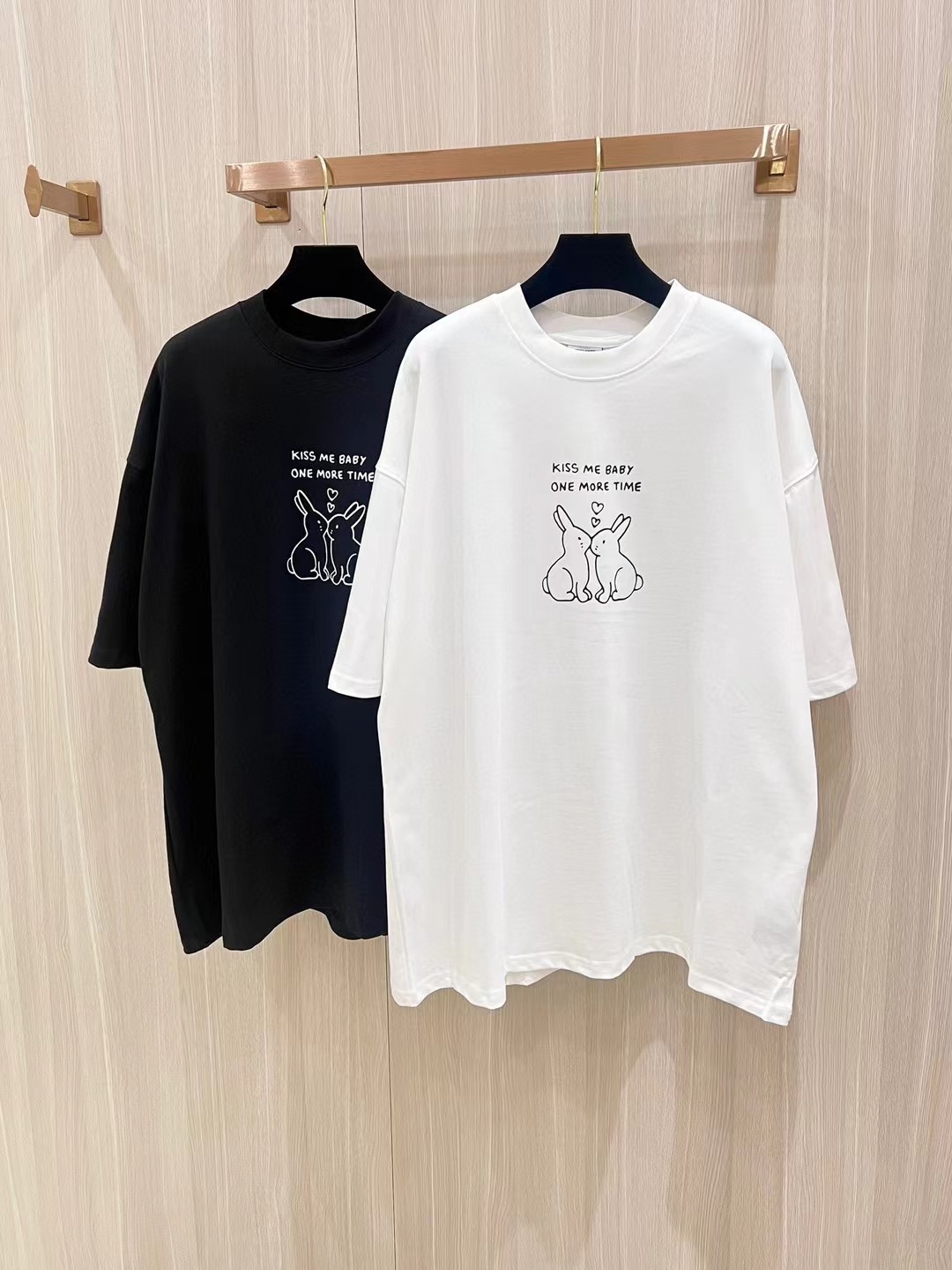 今季セール限定品 ヴェトモン tシャツ メンズ偽物 純綿 トップス 短袖 兎プリント 人気新作 ゆったり 2色可選_1