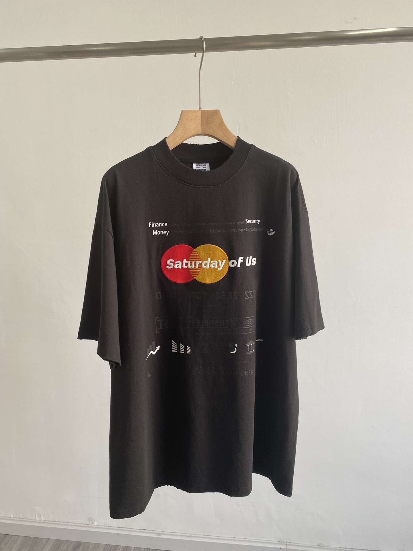 個性的 24年夏新款 tシャツ vetementsスーパーコピー 純綿 トップス 短袖  ゆったり 男女兼用 ブラック_1