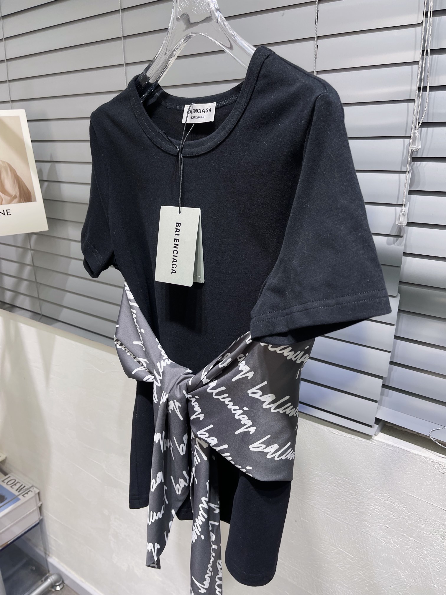 激安大特価 最新作の サイズ感 バレンシアガtシャツスーパーコピー_5
