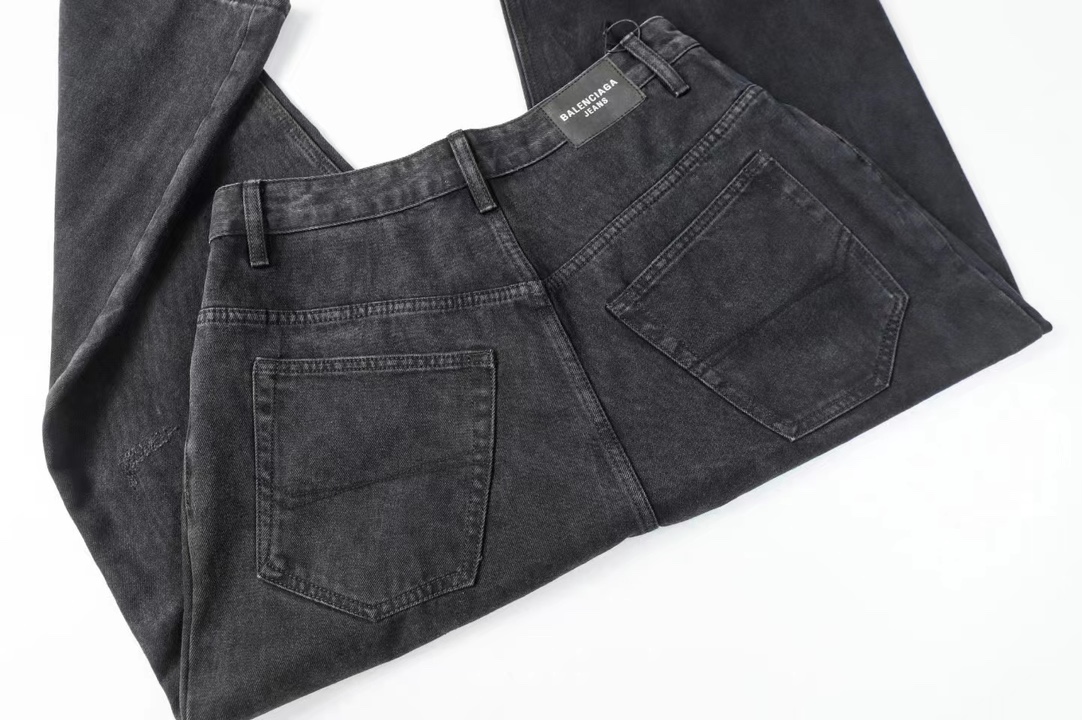 存在感のあるバレンシアガジーンズn級品_6