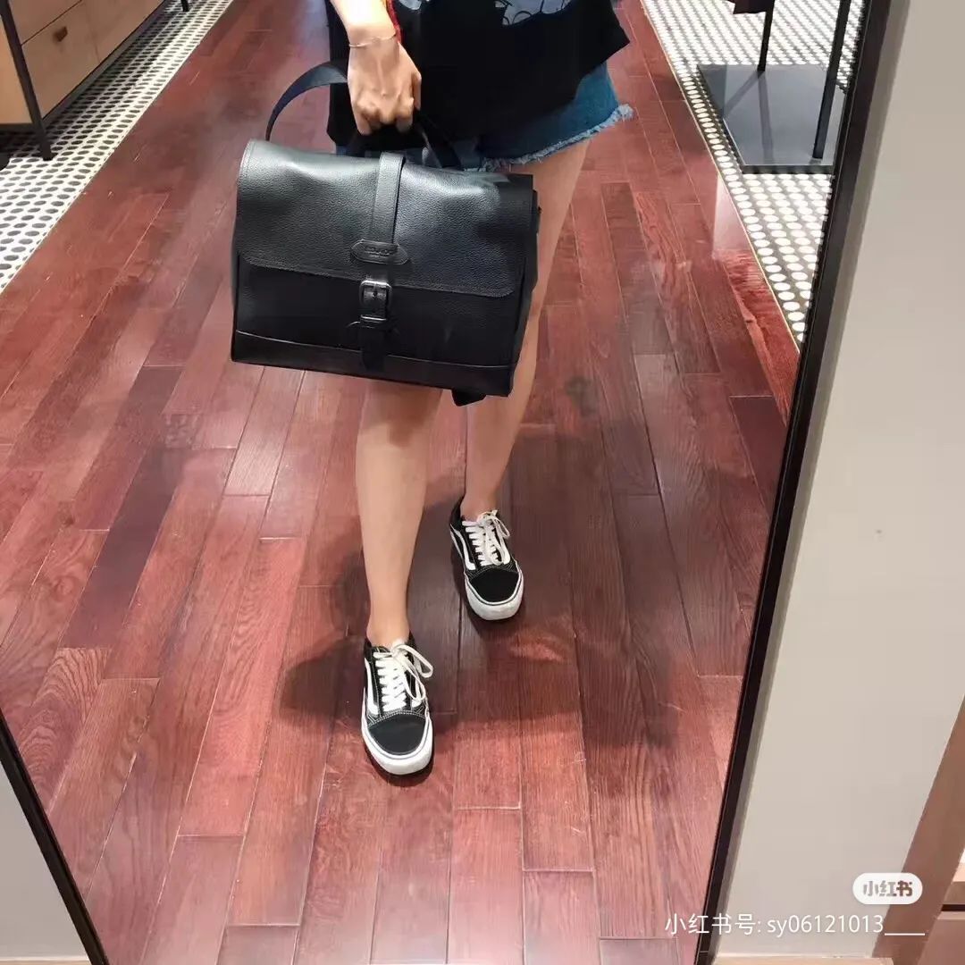 新作入荷 格安 レディース コーチバッグスーパーコピー 男性向け  郵便バッグ_4