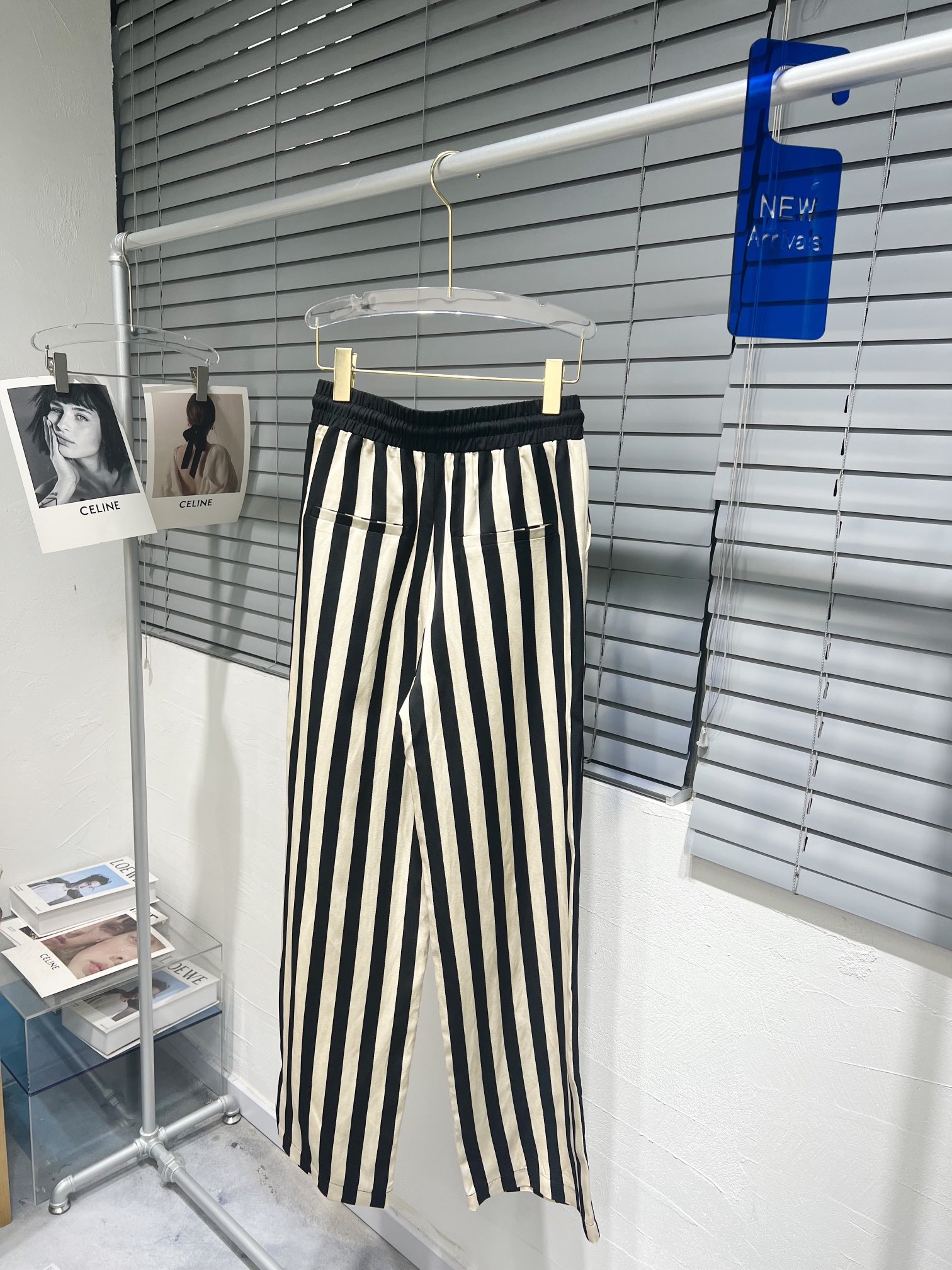 低価直輸入専門店 アレキサンダーワンズボンコピー ズボン 縞模様 カジュアル 筒形ズボン ファッション ブラック_2