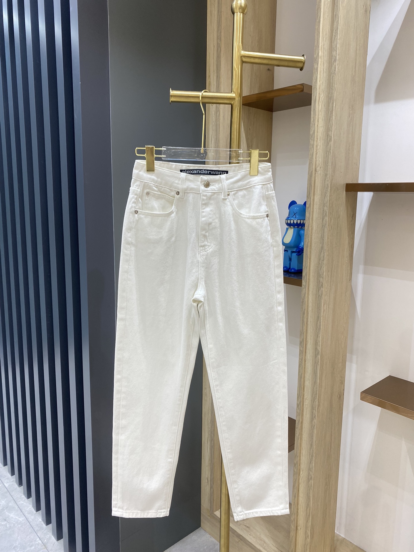 春夏人気セール安い アレキサンダーワン パンツ レディーススーパーコピー ジンーズ デニム ズボン 筒形 美脚 ホワイト_1