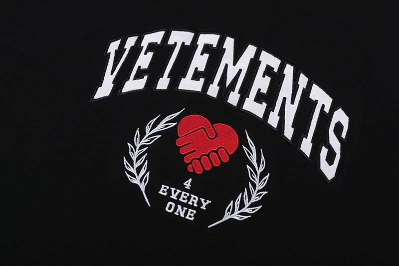 人気定番豊富な tシャツ vetementsコピー 純綿 トップス 半袖 プリント ファッション 大人気 丸首 2色可選_4