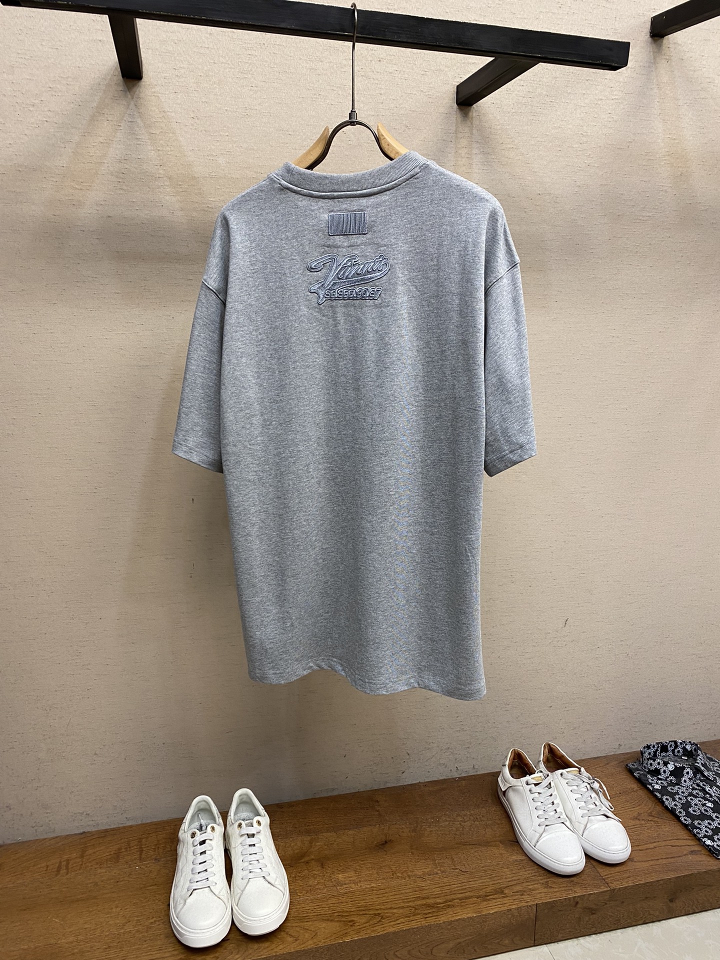 お買い得大人気 ヴェトモン パーカー メンズスーパーコピー 純綿 トップス 短袖 シンプル 日常 男女兼用 グレイ_2