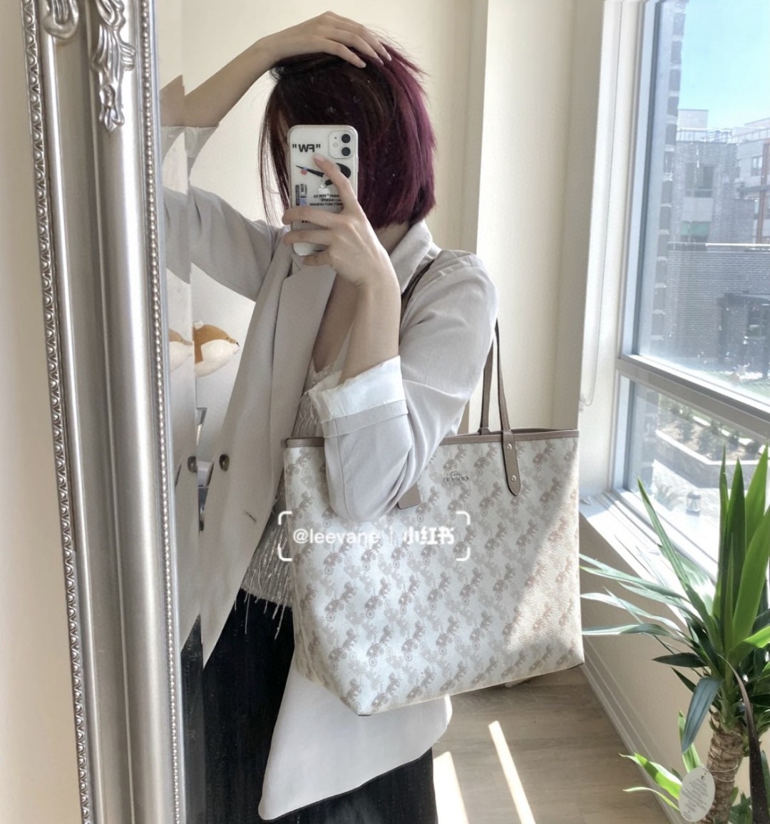 コーチ n級品 スーパーコピー バッグ レザー ホワイト 軽量 ドラムダッフル 人気_3