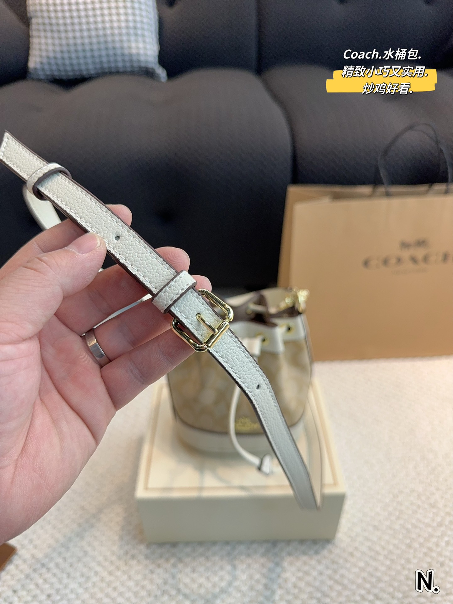 新作入荷 定番コーチバッグ スーパーコピー クラシック ロゴの生地_6