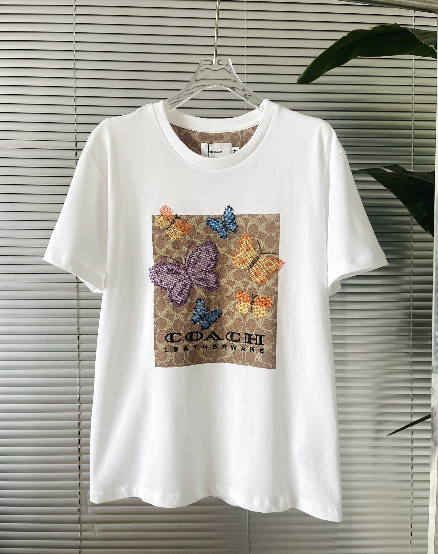 春冬新登場のメンズ コーチカバンスーパーコピー　ニット素材　丸首デザイン_1