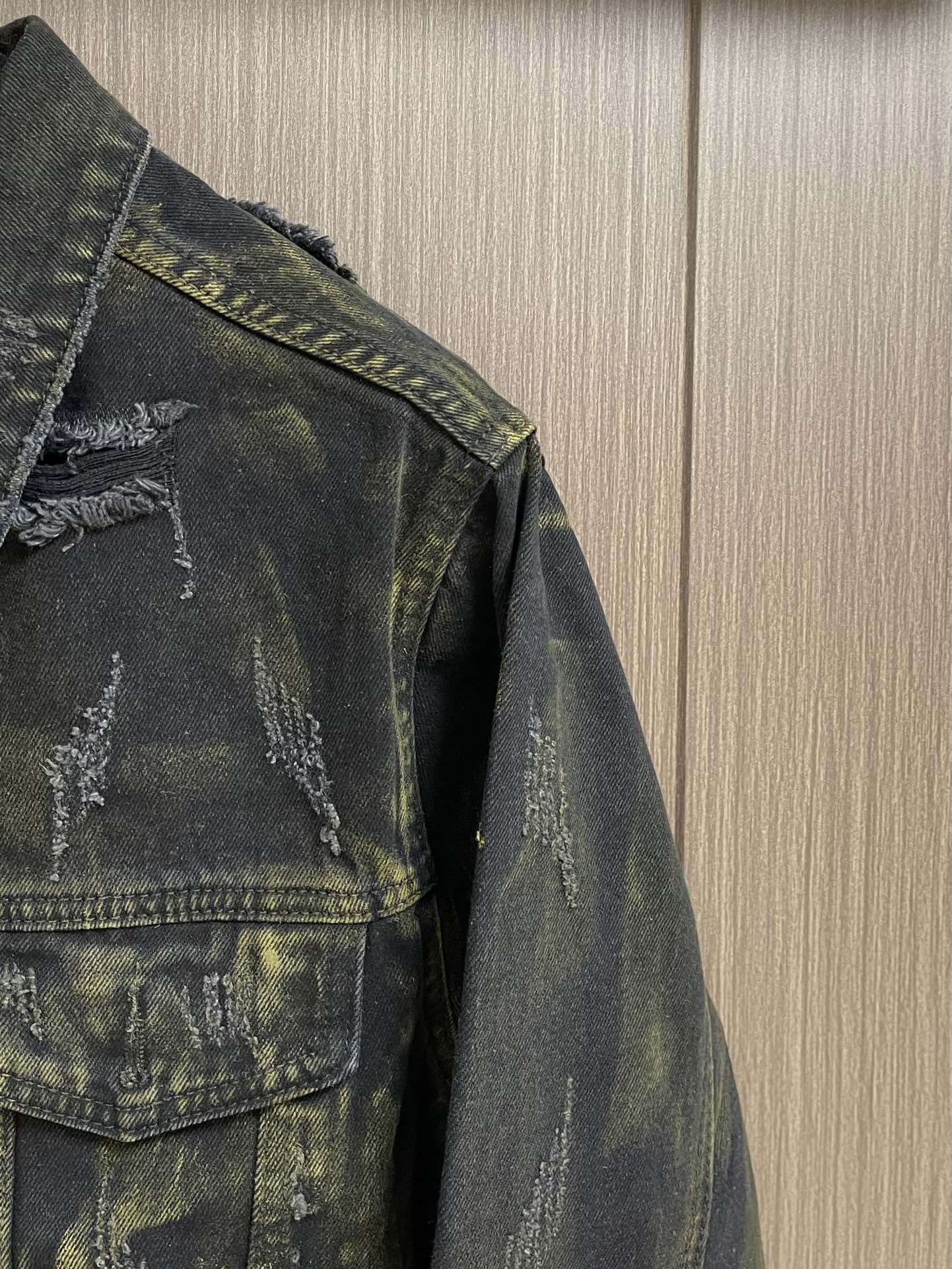 存在感のある バレンシアガトップスコピー トップス デニム ジャケット 24年新品 ファッション 人気 ブラック_4