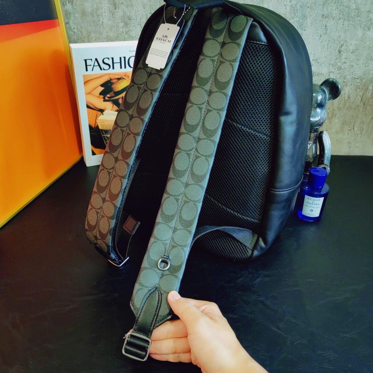 コーチ COACH限定 スーパーコピー バッグ レザー グレー 軽量 リュック 人気_5