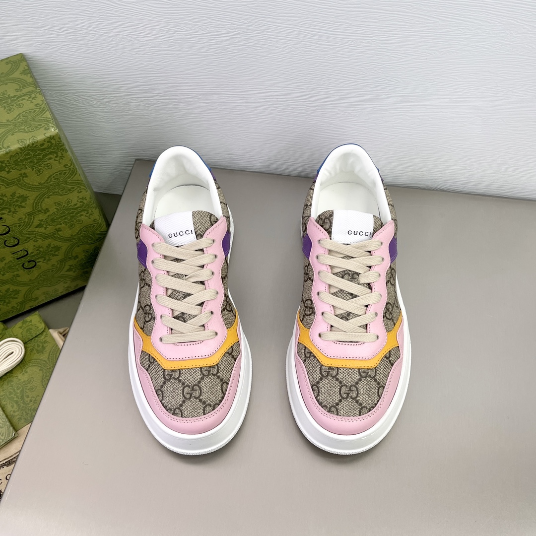 驚きの破格値 2023 新着 シュプリームイタリアスーパーコピー GucciとSupreme素晴らしく配色　快適　ゴム製のソール_2