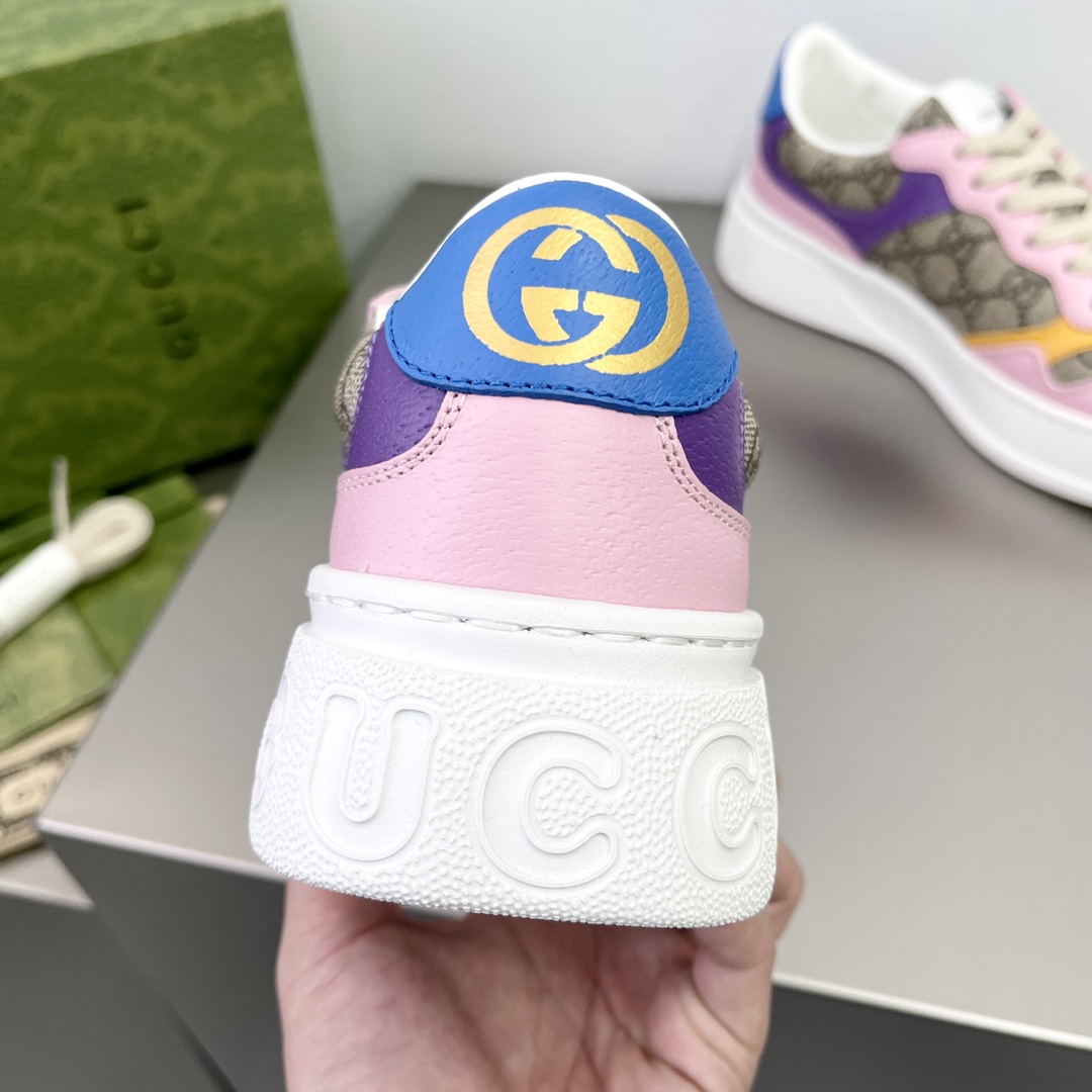 驚きの破格値 2023 新着 シュプリームイタリアスーパーコピー GucciとSupreme素晴らしく配色　快適　ゴム製のソール_4