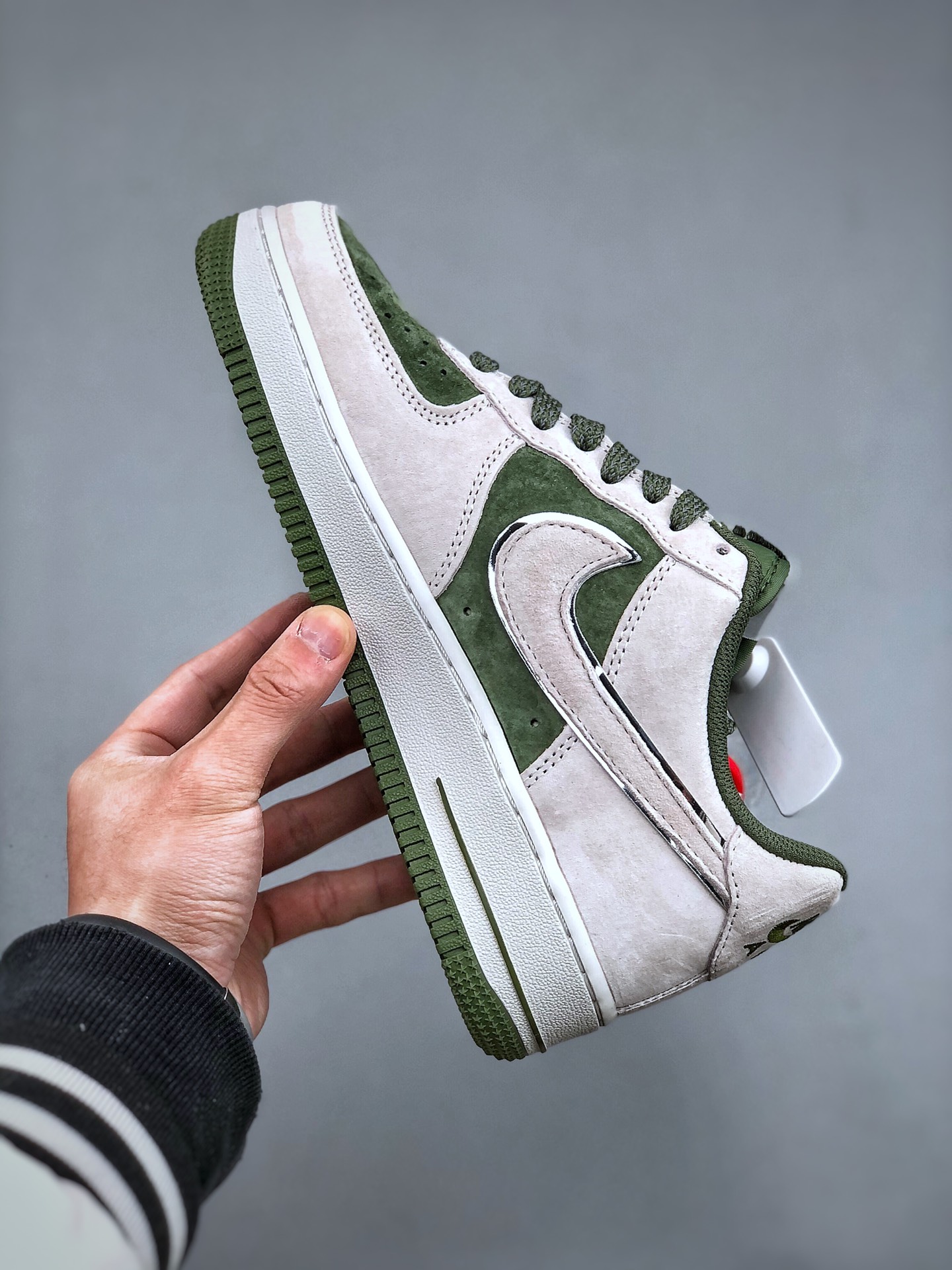 数量限定 爆買いシュプリームnikeシューズスーパーコピー NikeとSupreme　コラボレーション　レザー素材_4