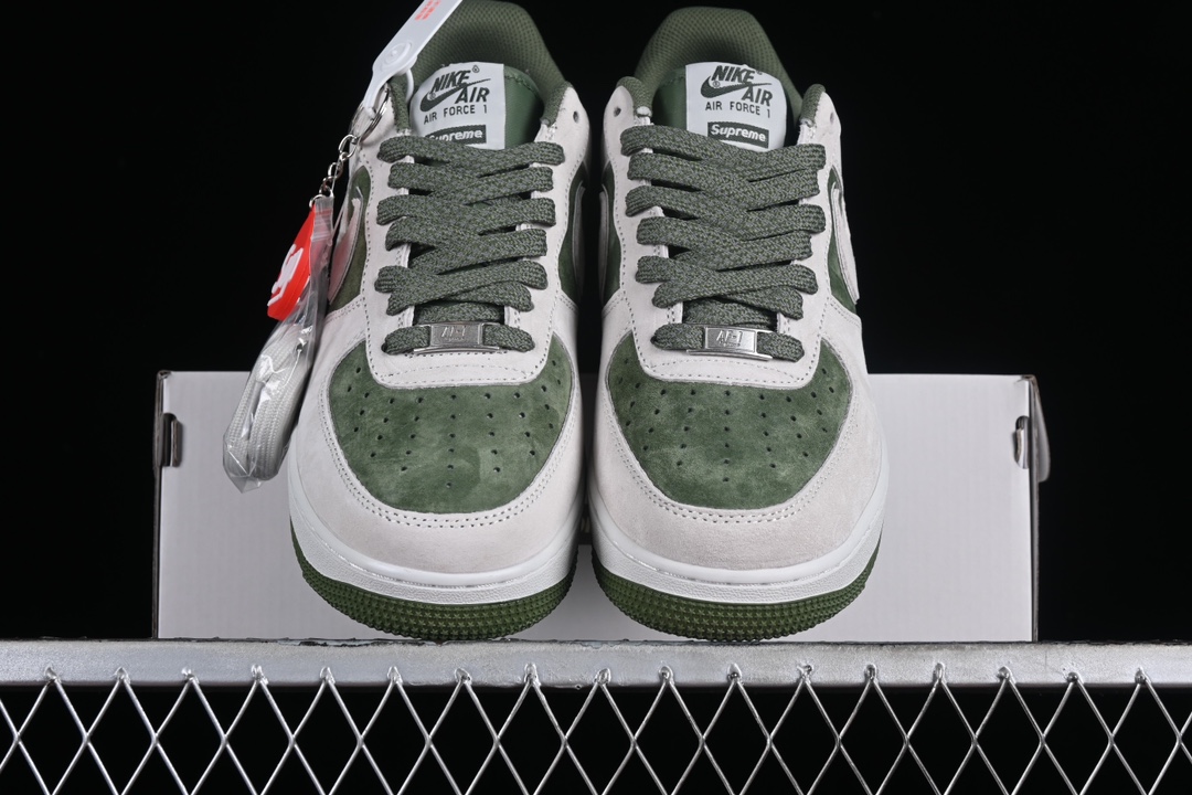 存在感のあるシュプリームnikeスニーカーn級品　NikeとSupreme　履き心地_4