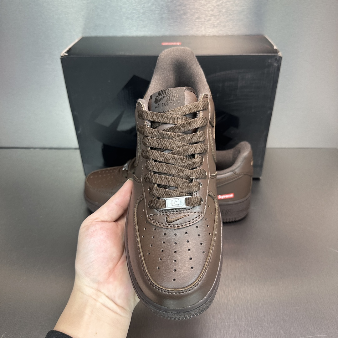 有名人 愛用品supreme シューズ サイズ偽物 NikeとSupreme　コラボレーション　レザー素材_4