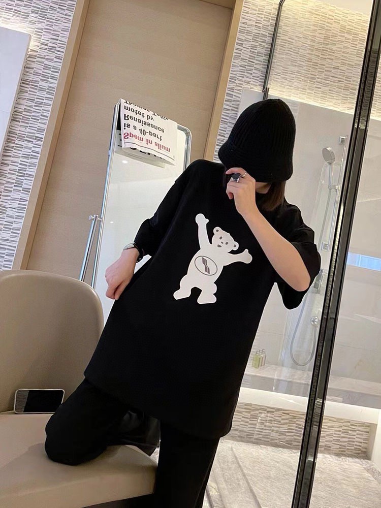 ウェルダン服スーパーコピー トップス 純綿Tシャツ ゆったり 熊 ファッション 大人気 2色可選_4