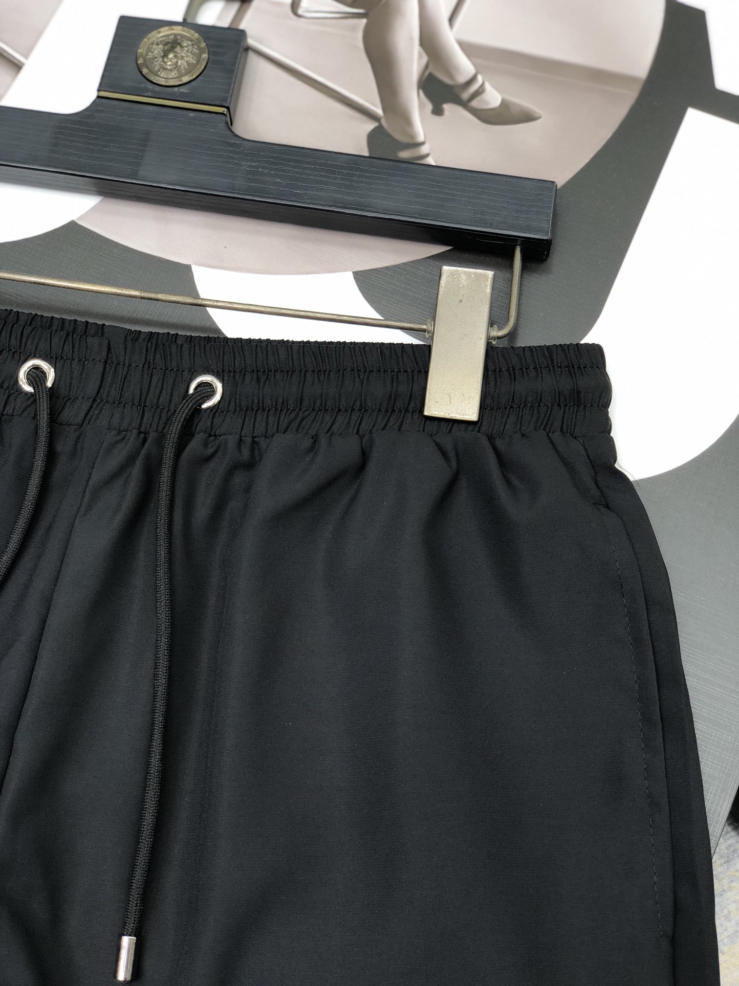 爆買い大得価 バレンシアガハーフパンツコピー ショットパンツ ズボン シンプル 春夏新品 ファッション ブラック_4